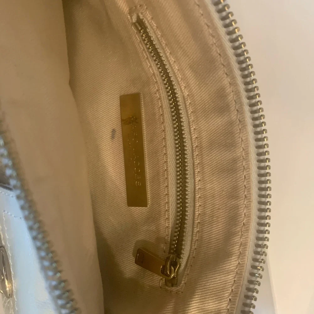 Marc Jacobs white Cammie quilted goat clutch
